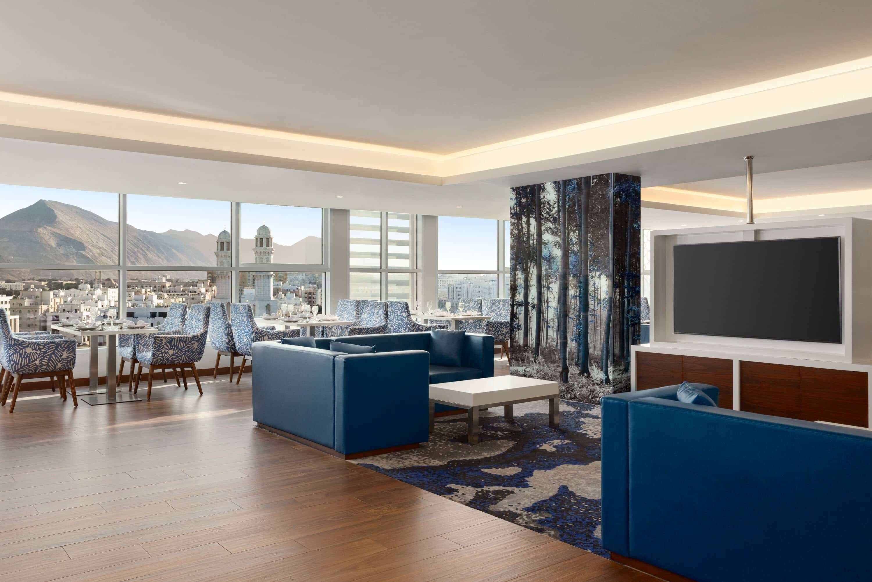 Wyndham Garden Al Khuwair Hotel