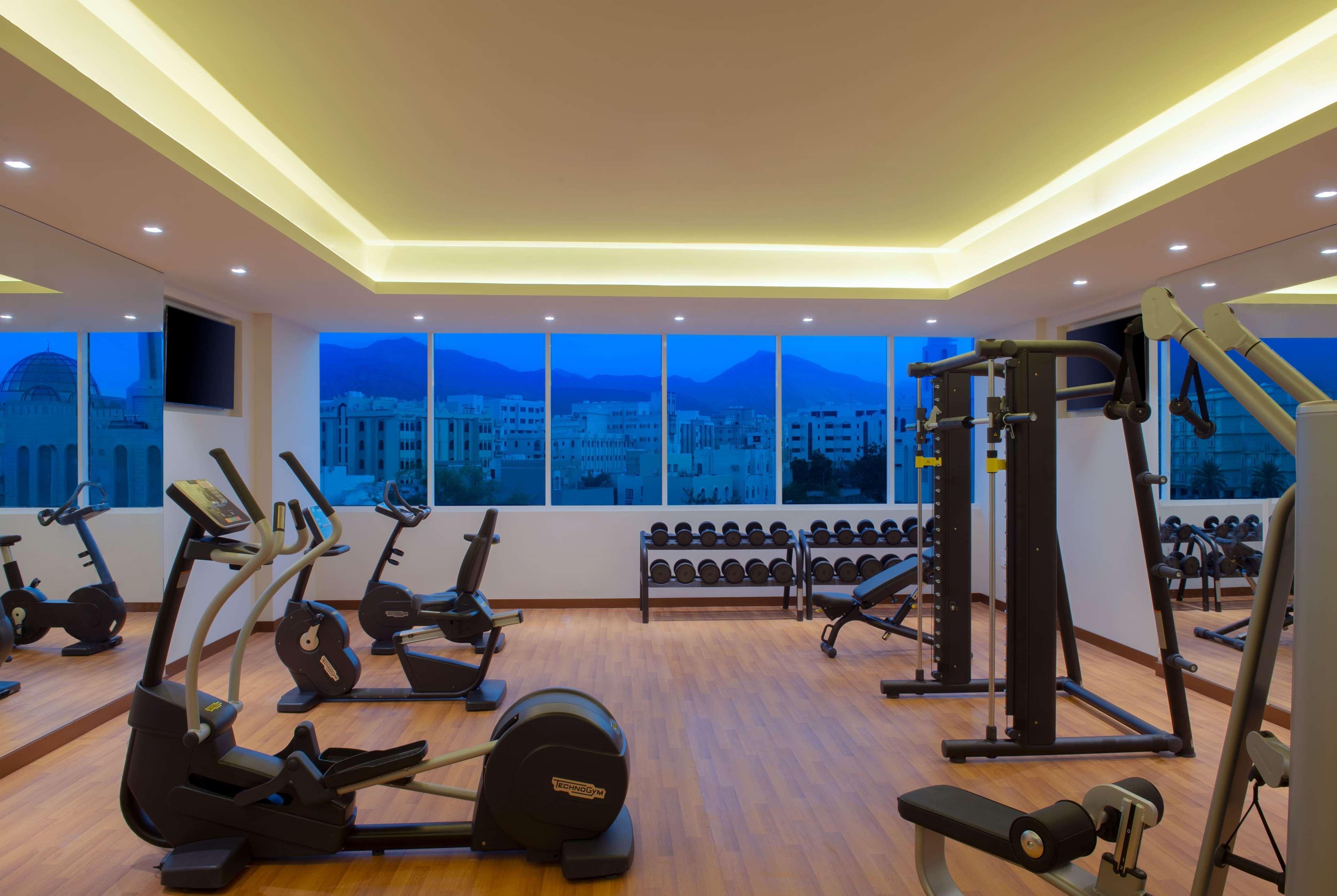 ويندام جاردن الخوير فندق 4*