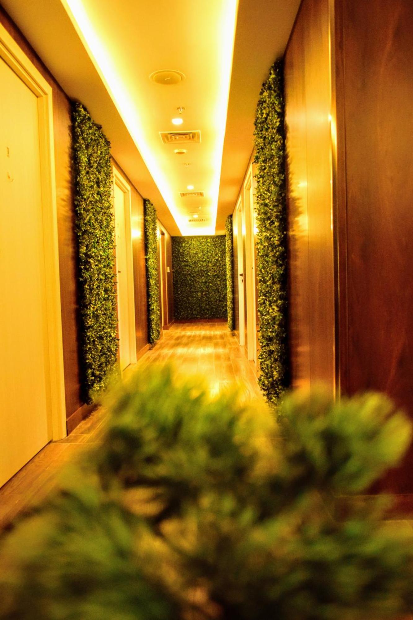 Отель Wyndham Garden Al Khuwair Маскат